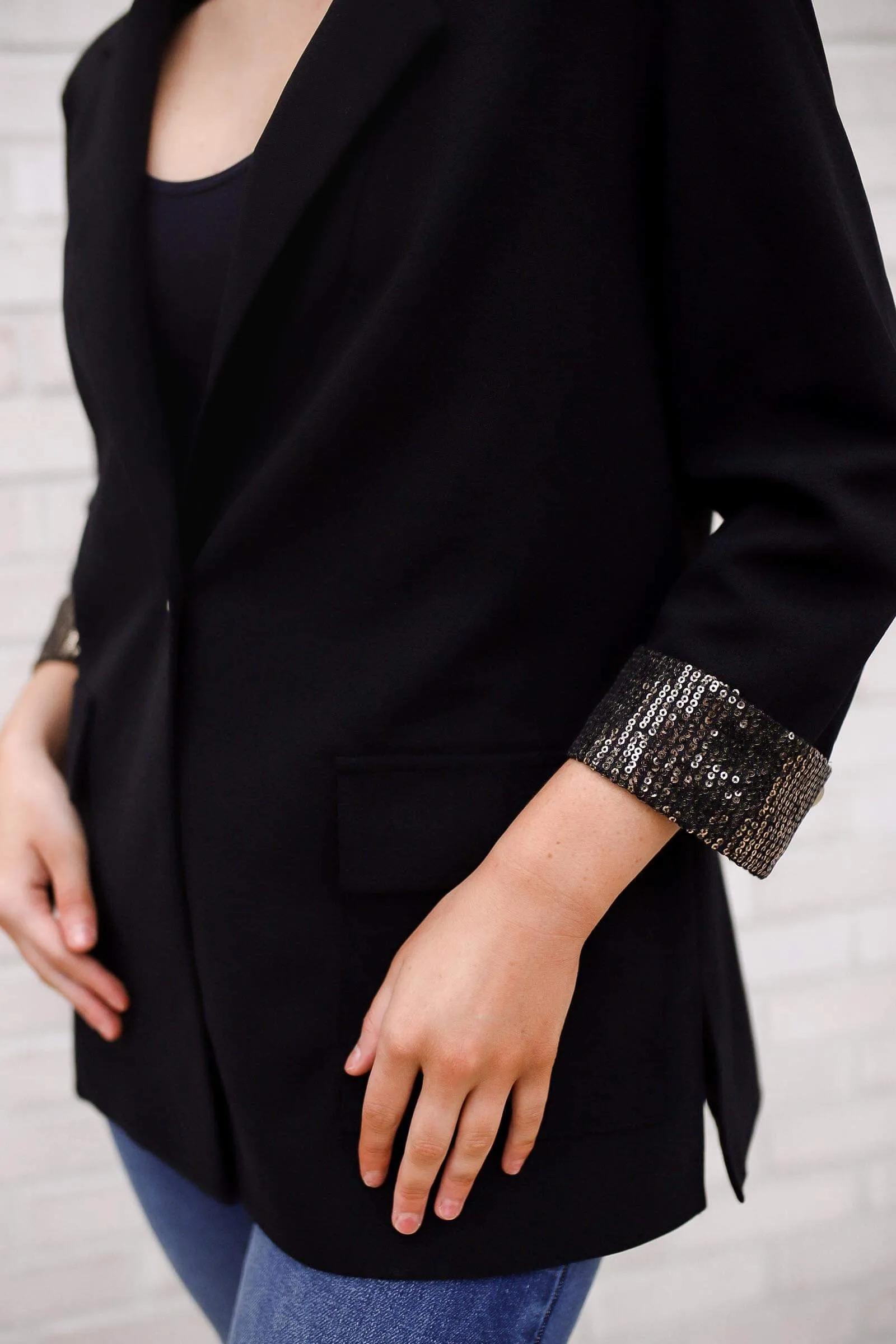 All That Jazz Sequin Cuff Blazer- Black