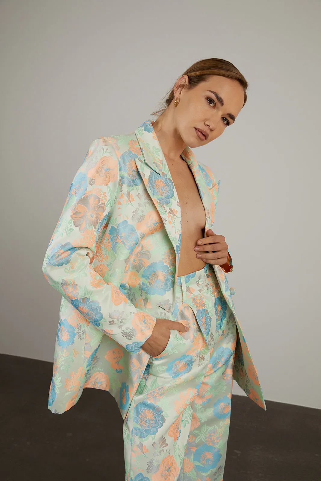 BLAZER AZUL SALMÃO JACQUARD OVERSIZED ESTAMPADO FLORAL