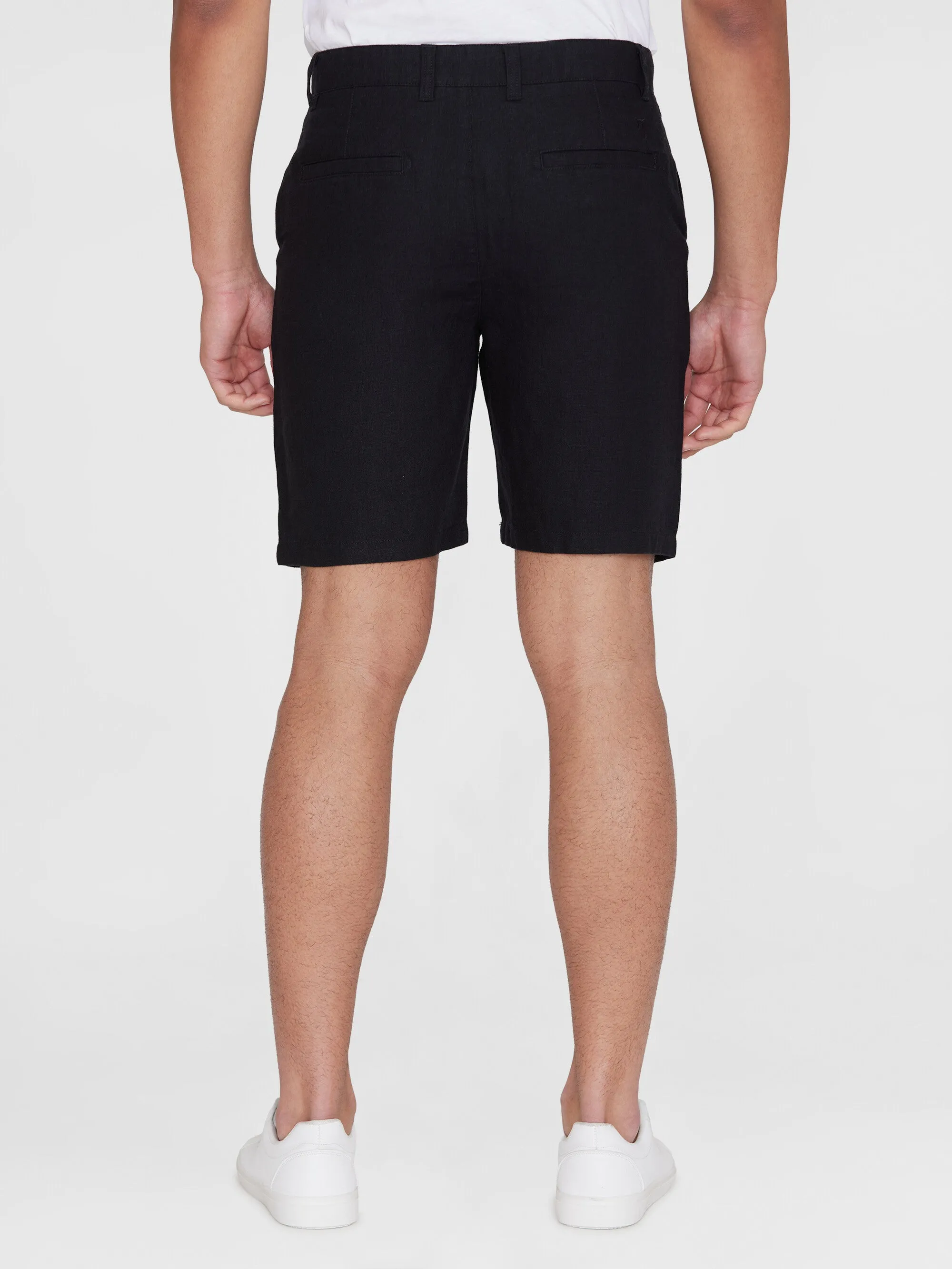 CHUCK regular linen shorts - GOTS/Vegan - Black Jet