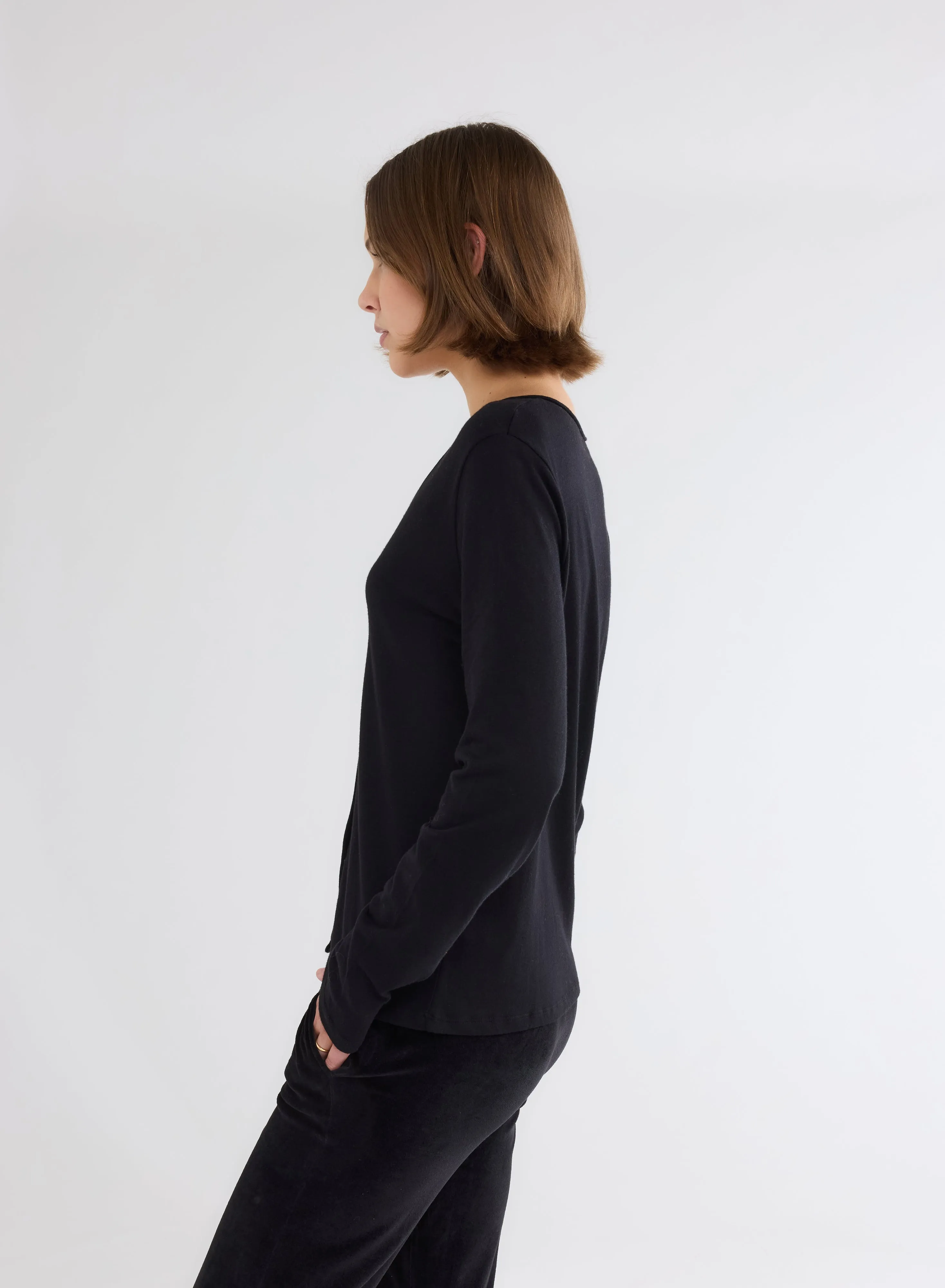 Gilet Noir Col V Manches Longues en Coton et Cachemire