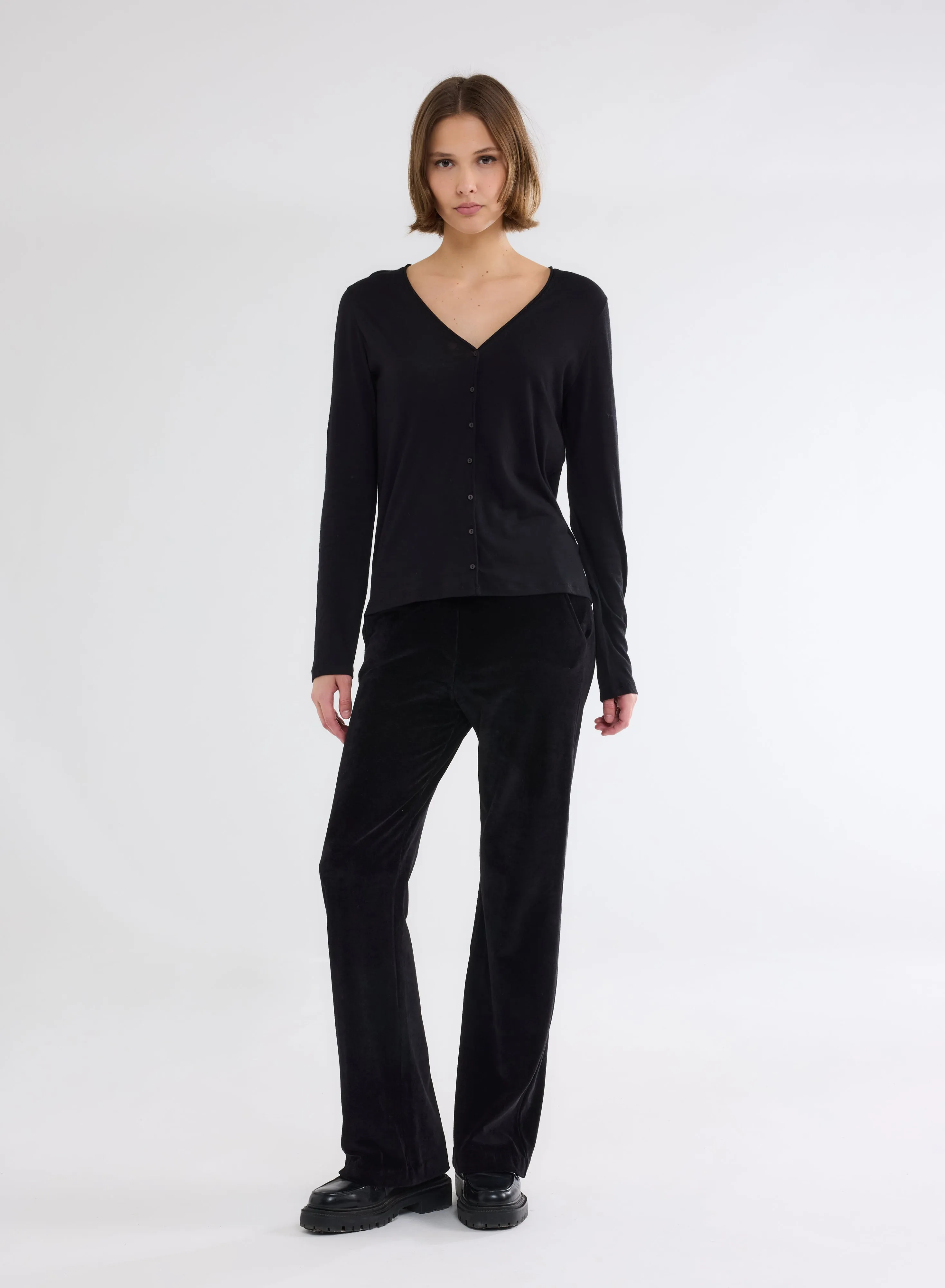 Gilet Noir Col V Manches Longues en Coton et Cachemire