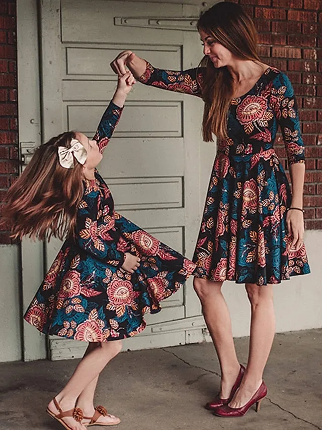 Mommy and Me Dresses Floral Dailywear Pleated Green 3/4 Length Sleeve Above Knee Mommy And Me Outfits Basic Matching Outfits